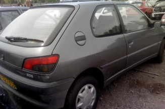 Cremaillere assistee PEUGEOT 306