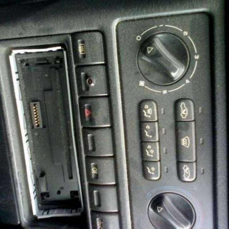 Amortisseur avant droit PEUGEOT 605 Photo n°7