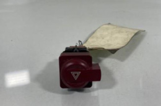 Bouton de warning CITROEN C4 1 Photo n°1