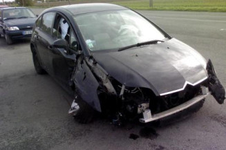 Poignee interieur avant gauche CITROEN C4 1