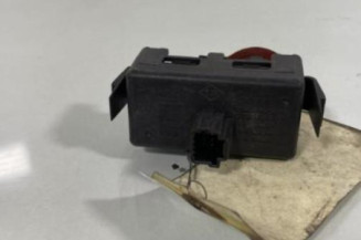 Bouton de warning RENAULT CLIO 3
