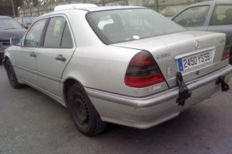 Porte arriere gauche MERCEDES CLASSE C 202