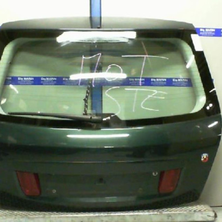 Malle/Hayon arriere FIAT STILO Photo n°1