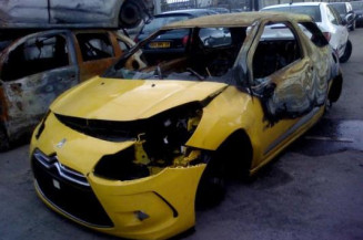 Pivot de moyeu avant droit CITROEN DS3