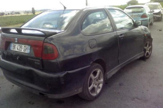 Vitre avant gauche SEAT CORDOBA 1