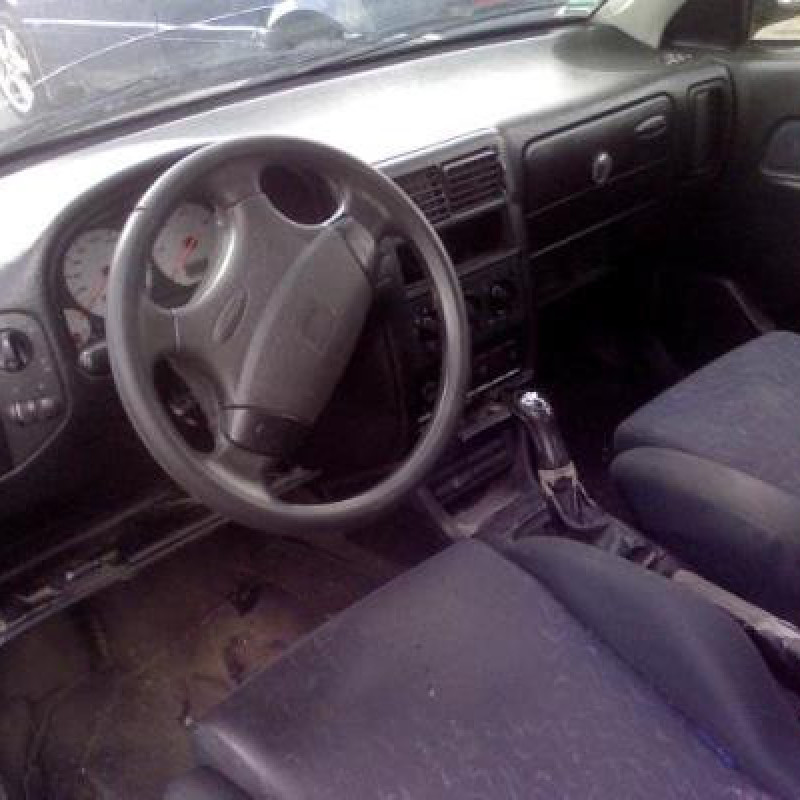 Vitre avant gauche SEAT CORDOBA 1 Photo n°5