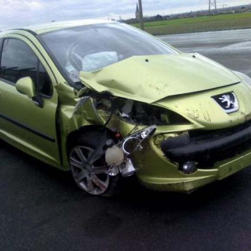 Vitre avant gauche PEUGEOT 207 Photo n°4