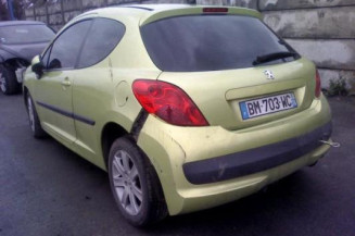 Vitre avant gauche PEUGEOT 207