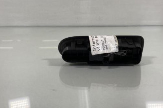 Interrupteur de leve vitre avant droit PEUGEOT 308 1