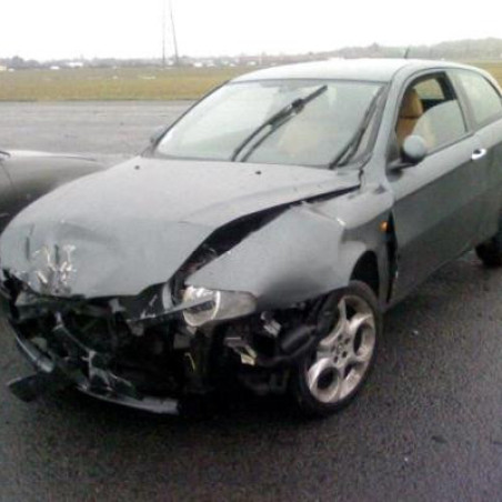 Malle/Hayon arriere ALFA ROMEO 147 Photo n°1