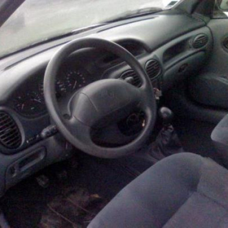 Pompe de direction RENAULT MEGANE 1