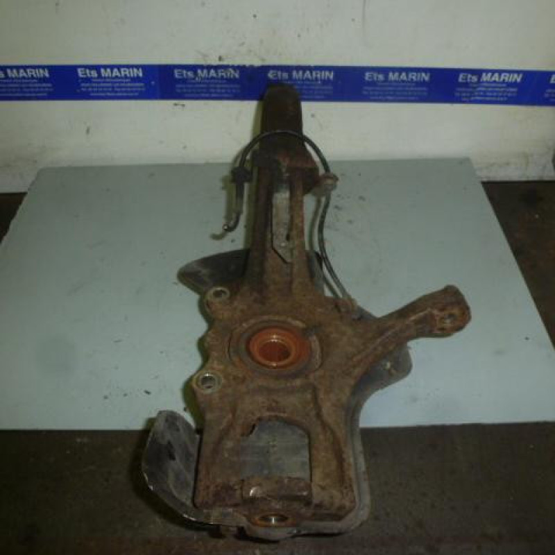 Pivot de moyeu avant droit ALFA ROMEO 147 Photo n°2