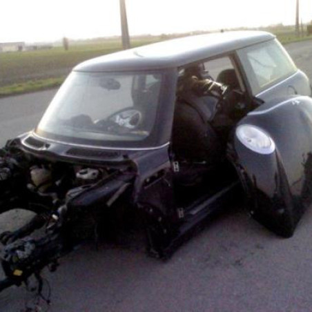 Renfort pare choc arriere (traverse) MINI MINI 1 R50/R53 Photo n°1