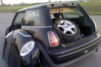 Renfort pare choc arriere (traverse) MINI MINI 1 R50/R53