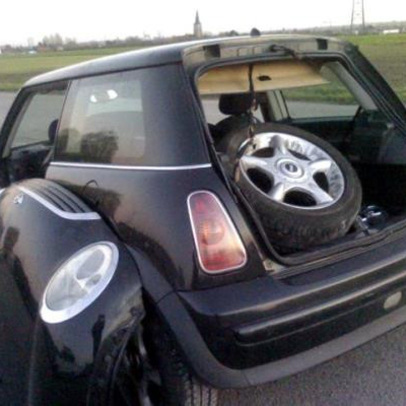Renfort pare choc arriere (traverse) MINI MINI 1 R50/R53 Photo n°4