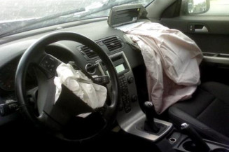 Bras essuie glace avant droit VOLVO V 50