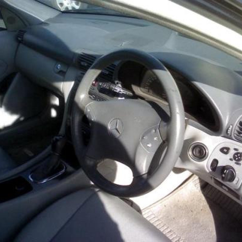 Porte arriere droit MERCEDES CLASSE C 203 Photo n°5