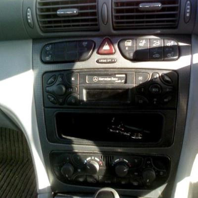 Porte arriere droit MERCEDES CLASSE C 203 Photo n°6