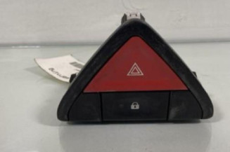 Bouton de warning RENAULT KOLEOS 1 Photo n°1