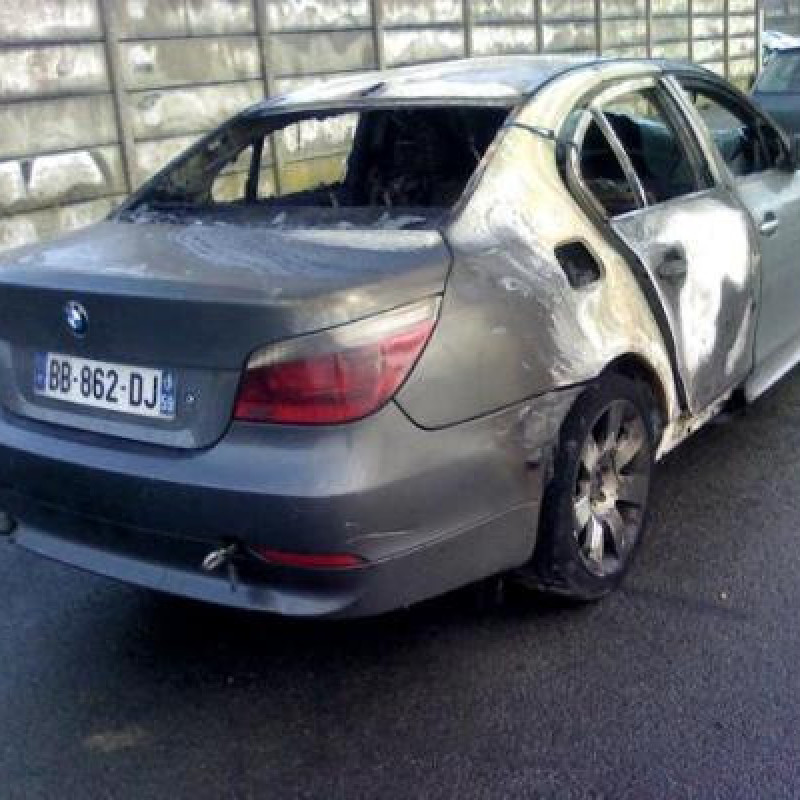 Bloc ABS (freins anti-blocage) BMW SERIE 5 E60 Photo n°4