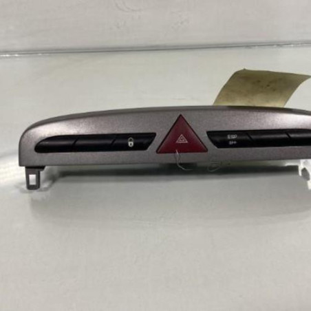 Bouton de warning PEUGEOT 308 1 Photo n°1