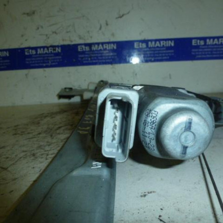 Leve vitre electrique arriere droit PEUGEOT 308 1 Photo n°1