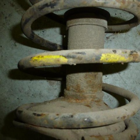 Amortisseur avant droit PEUGEOT 104
