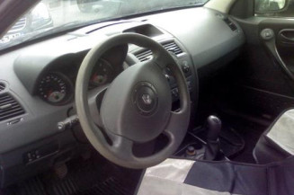 Bras essuie glace avant gauche RENAULT MEGANE 2