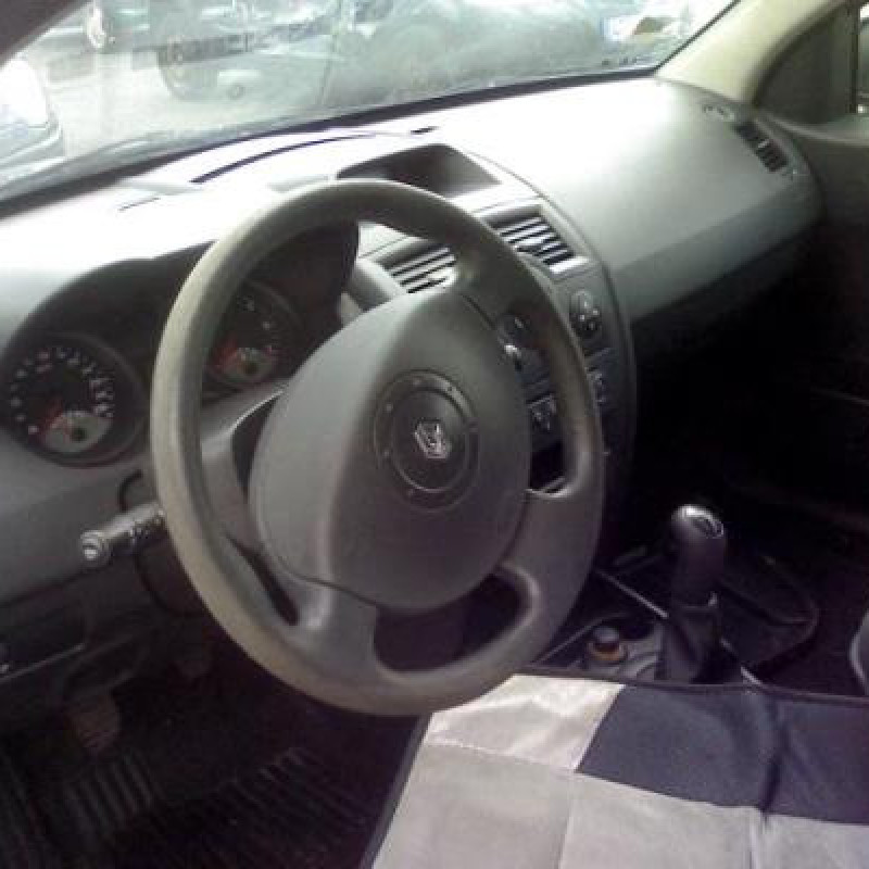 Bras essuie glace avant gauche RENAULT MEGANE 2 Photo n°6