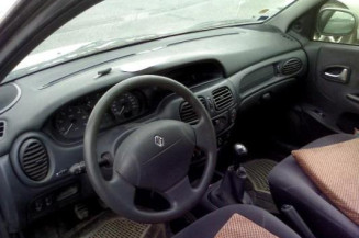 Amortisseur avant droit RENAULT MEGANE 1