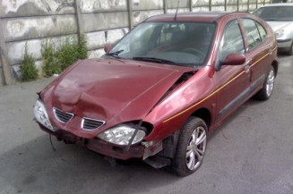 Amortisseur avant droit RENAULT MEGANE 1 Photo n°1