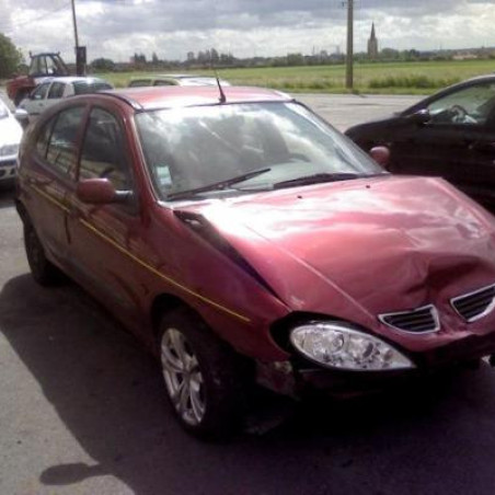 Amortisseur avant droit RENAULT MEGANE 1