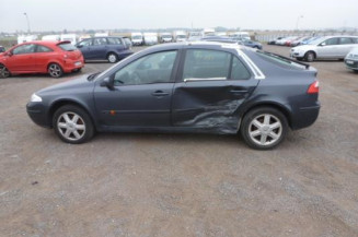 Calandre RENAULT LAGUNA 2