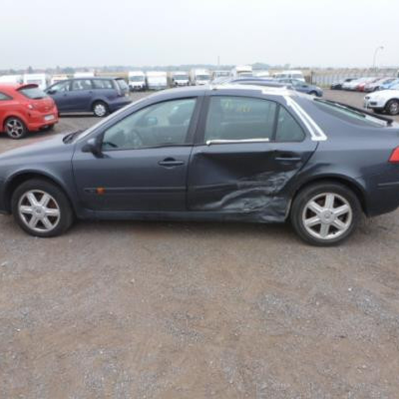 Calandre RENAULT LAGUNA 2 Photo n°7