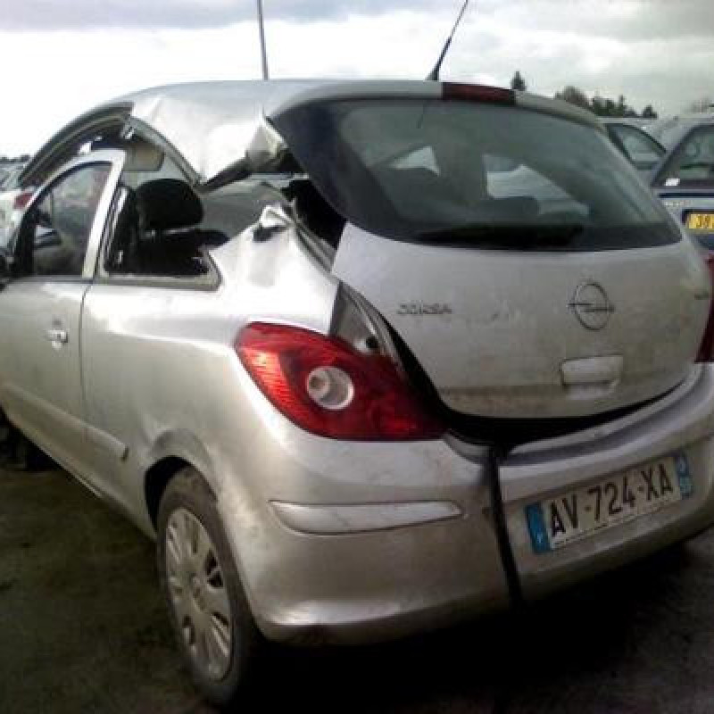 Vitre avant droit OPEL CORSA D Photo n°4