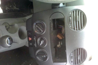 Malle/Hayon arriere VOLKSWAGEN NEW BEETLE 1