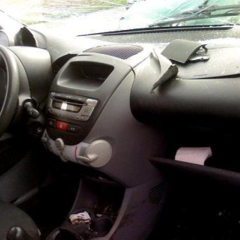 Amortisseur avant gauche PEUGEOT 107 Photo n°5
