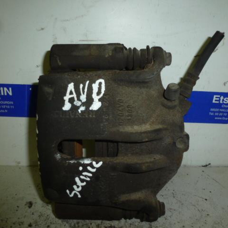 Etrier avant droit (freinage) RENAULT SCENIC 2 Photo n°1