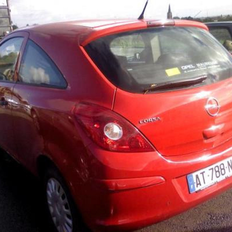 Bouton de warning OPEL CORSA D Photo n°8