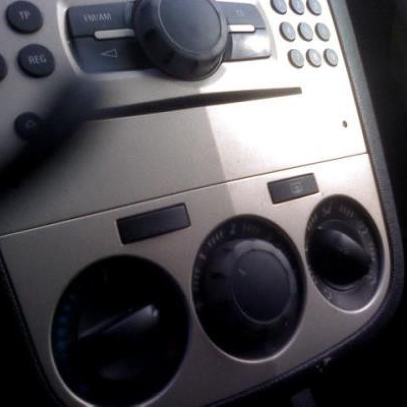 Bouton de warning OPEL CORSA D Photo n°10