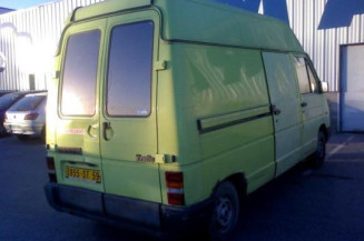 Retroviseur droit RENAULT TRAFIC 1