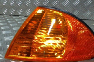 Optique avant secondaire gauche (feux)(clignotant) BMW SERIE 3 E46 Photo n°1