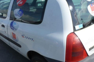 Bras essuie glace avant droit RENAULT CLIO 2