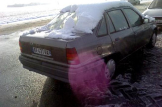 Optique avant secondaire gauche (feux)(clignotant) OPEL KADETT E