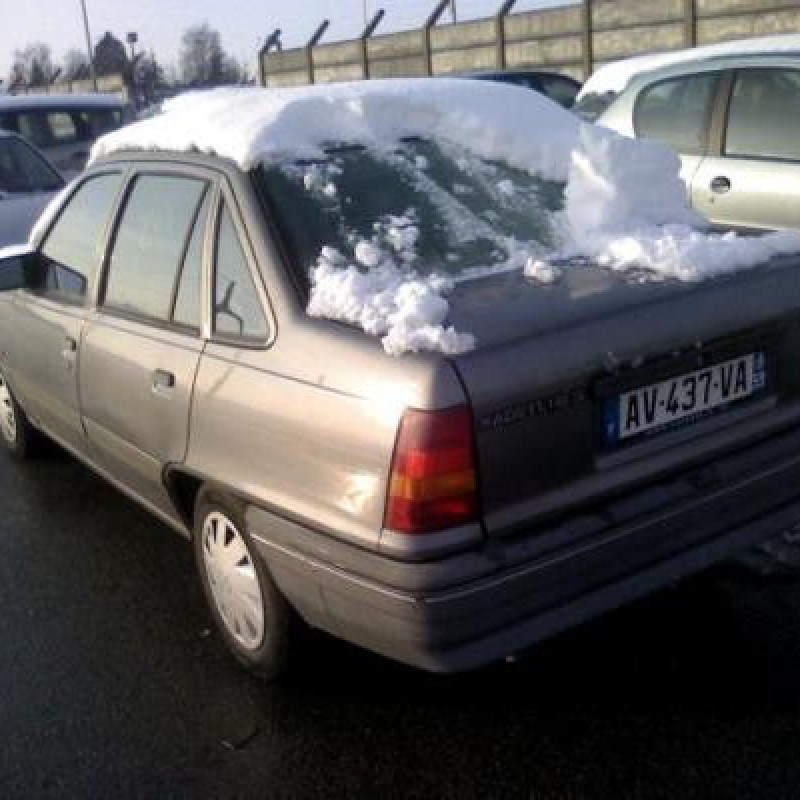 Optique avant secondaire gauche (feux)(clignotant) OPEL KADETT E Photo n°6