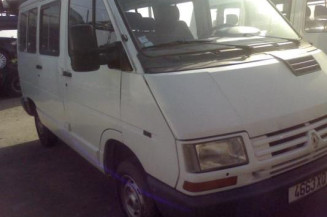 Traverse superieure RENAULT TRAFIC 1