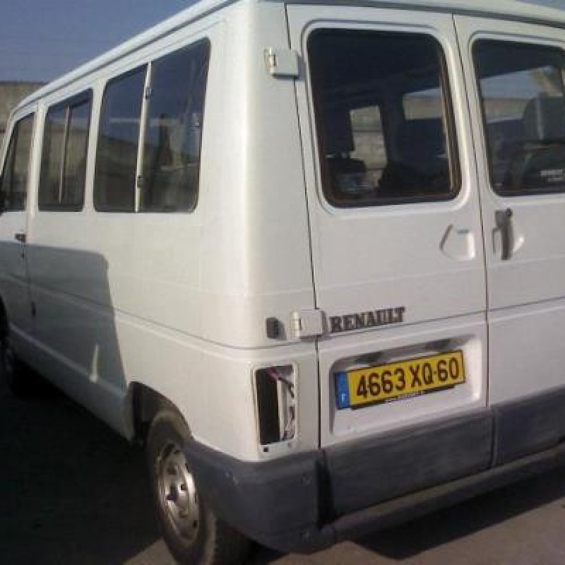 Traverse superieure RENAULT TRAFIC 1 Photo n°4