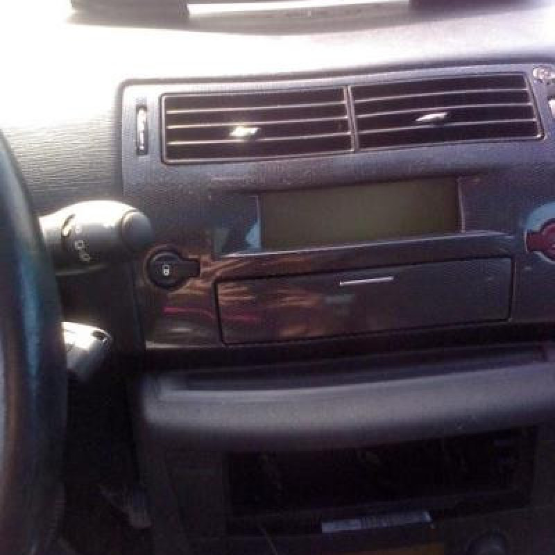 Bouton de warning CITROEN C4 1 Photo n°6