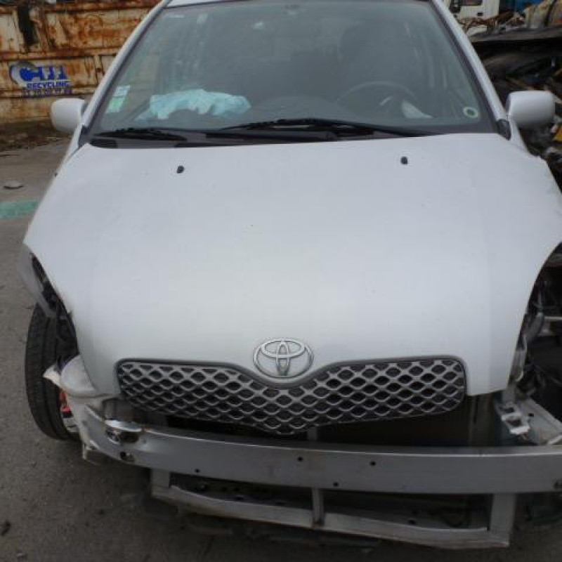Bloc ABS (freins anti-blocage) TOYOTA YARIS 1 Photo n°4