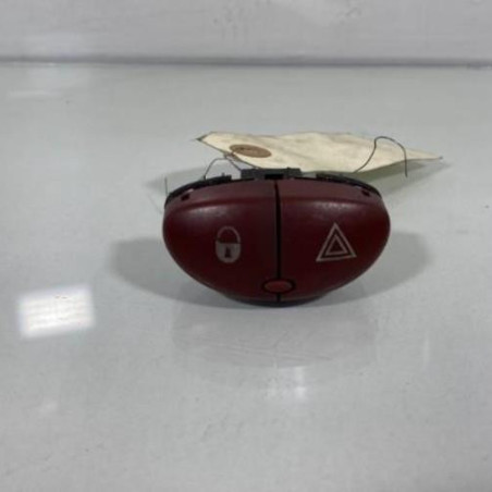 Bouton de warning PEUGEOT 206 Photo n°1